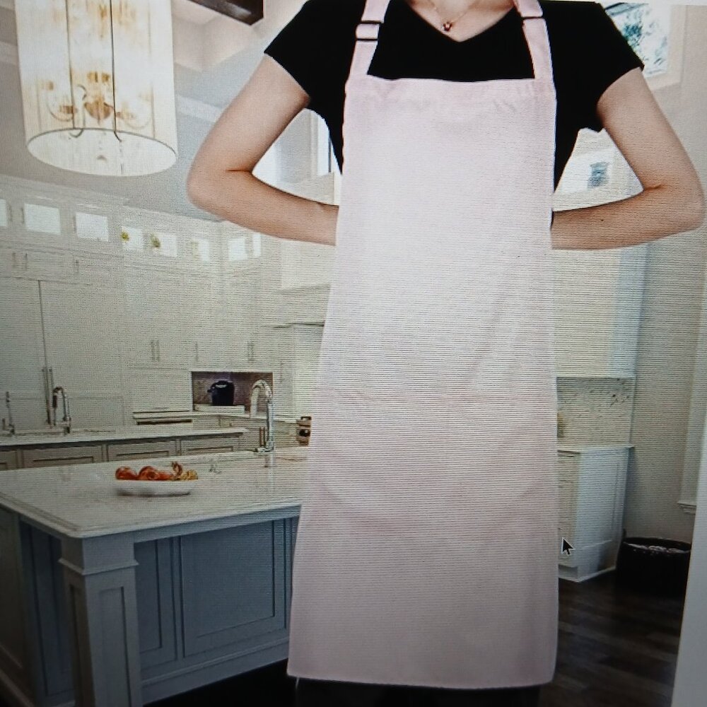 Bib Apron Front Pockets Adjustable Neck Straps Pink NWOT